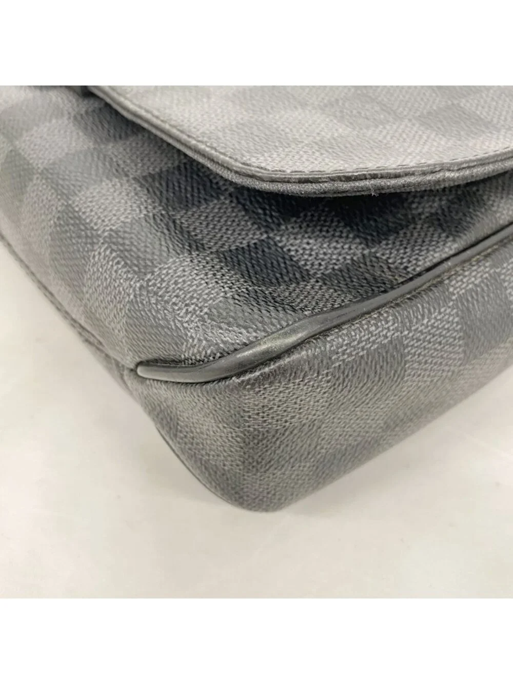 Louis Vuitton Shoulder Bag Damier Graphite District PM Black